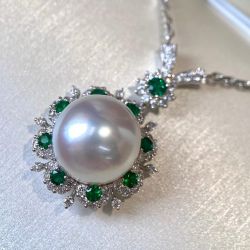 Flower Design Round Cut Pearl & Sapphire Pendant Necklace