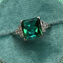 Classic Princess Cut Emerald Color Engagement Ring