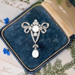 Vintage Bow Design White Sapphire & Pearl Round Cut Brooch