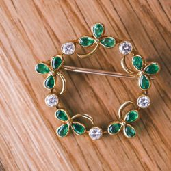 Vintage Clovers Emerald Sapphire Pear Cut Wreath Brooch