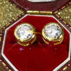 Classic Golden White Sapphire Round Cut Stud Earrings For Women
