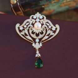 Art Deco Emerald & White Sapphire Pear Cut Brooch For Women