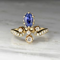 Antique Oval Cut Blue Sapphire Tiara Ring Engagement Ring For Women