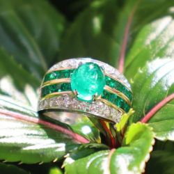 Vintage Two Tone Oval Cut Cabochon Emerald Sapphire Engagement Ring For Women