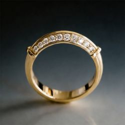 Golden Knife-Edge Round Cut White Sapphire Wedding Band For Women