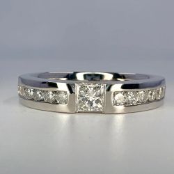 White Sapphire Princess & Round Cut Enaggement Ring