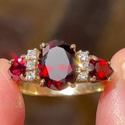 Oval & Pear Cut Garnet Sapphire Engagement Ring For Women
