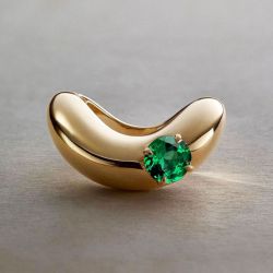 Golden Solitaire Round Cut Emerald Sapphire Engagement Ring For Women