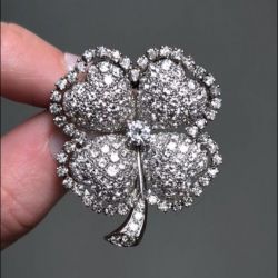 Four-Leaf Clover Design Pave Setting Round Cut White Sapphire Brooch & Pendant Necklace