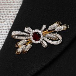 Two Tone Bow & Wheat Sheaf Design Cushion & Round Cut Garnet & White Sapphire Brooch Pin