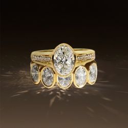 Golden Split Shank White Sapphire Oval Cut Engagement Ring Sets For Women