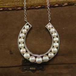 Horseshoe Round Cut Pearl Pendant Necklace