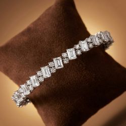 Alternating Emerald & Round Cut White Sapphire Tennis Bracelet