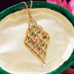 Golden Openwork Round Cut Pearl & Peridot Sapphire Pendant Necklace