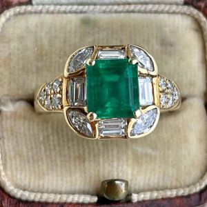 Vintage Golden Halo Asscher Cut Emerald Engagement Ring For Women