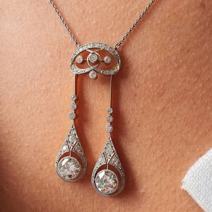 Silver Chain Round Cut White Sapphire Pendant Necklace