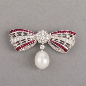 Cute Bow White & Ruby Sapphire Round Cut Pearl Brooch