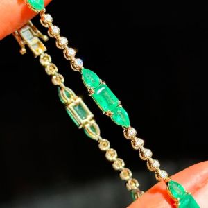 Golden Emerald Sapphire Emerald & Pear Cut Tennis Bracelet