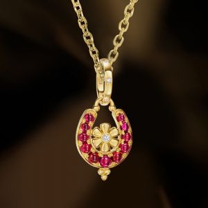 Golden Flower Horseshoe Ruby Sapphire Round Cabochon Cut Pendant Necklace
