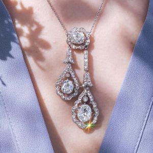 Elegant Oval & Cushion Cut White Sapphire Vintage Pendant Necklace For Women