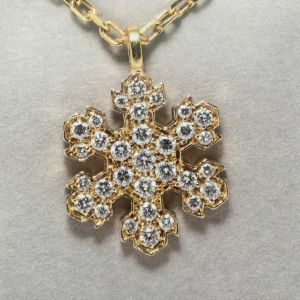 Golden Snowflake Round Cut White Sapphire Pendant Necklace