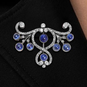 Swirl Design Cabochon Round Cut Blue & White Sapphire Brooch Pin
