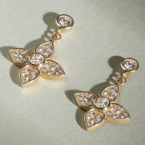 Golden Clover Round Cut White Sapphire Drop Earrings