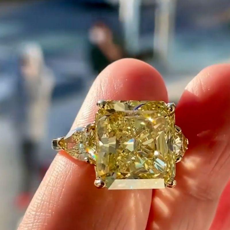 Why Are Yellow Stone Rings for Women Becoming the New Must-Have Accessory?