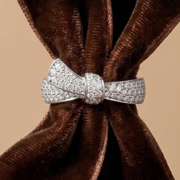 How to Clean Sterling Silver Jewelry: A Practical Care Guide