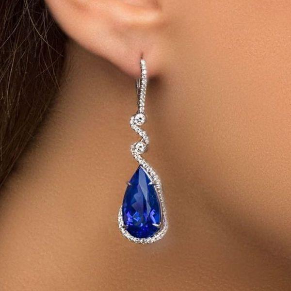 Why Are Pear Drop Earrings the Ultimate Choice for Elegant Everyday Jewelry?