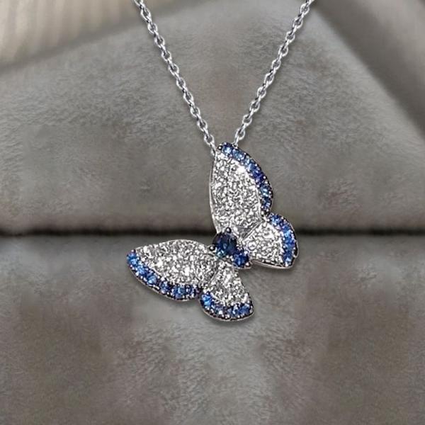 Why Is the Butterfly Necklace Taking Over Fashion Feeds Right Now?