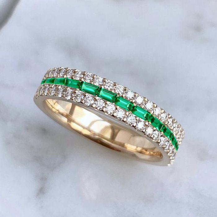 Why Is the Emerald Eternity Ring the Perfect Symbol of Love and Style?