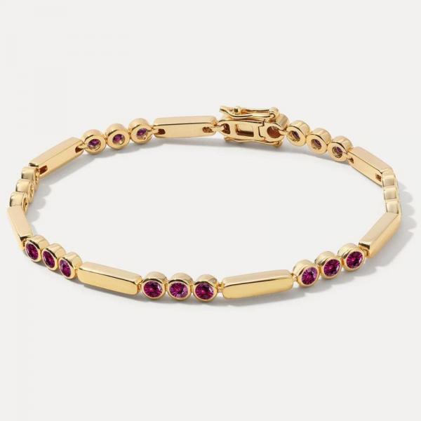 Why Is A Gold Tennis Bracelet The Perfect Everyday Luxury Jewelry?